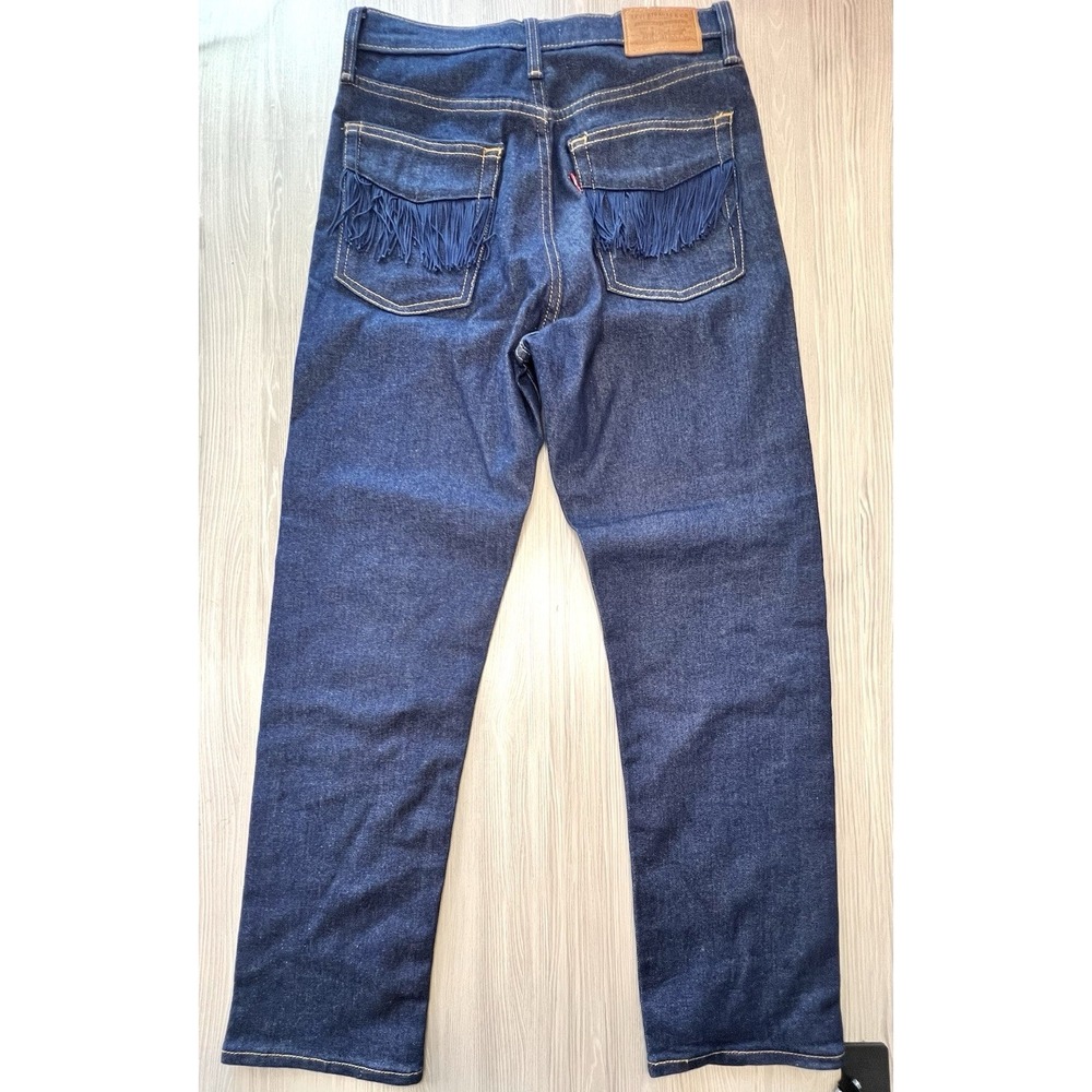 Levi's Premium Wedgie High Rise Light Wash W28 L26 Button Fly fringe pocket